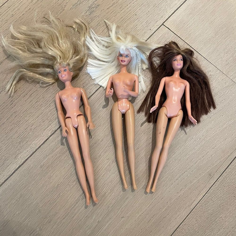3 Vintage Barbies